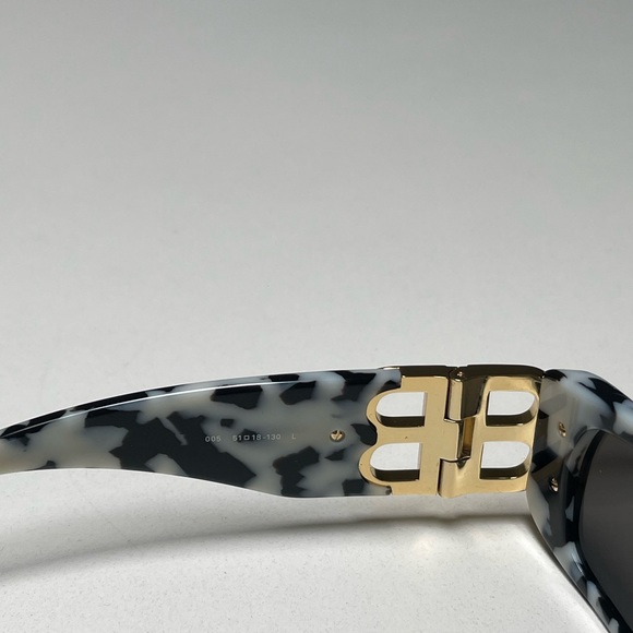 Balenciaga Dynasty Rectangular Frame Sunglasses - Picture 6 of 7